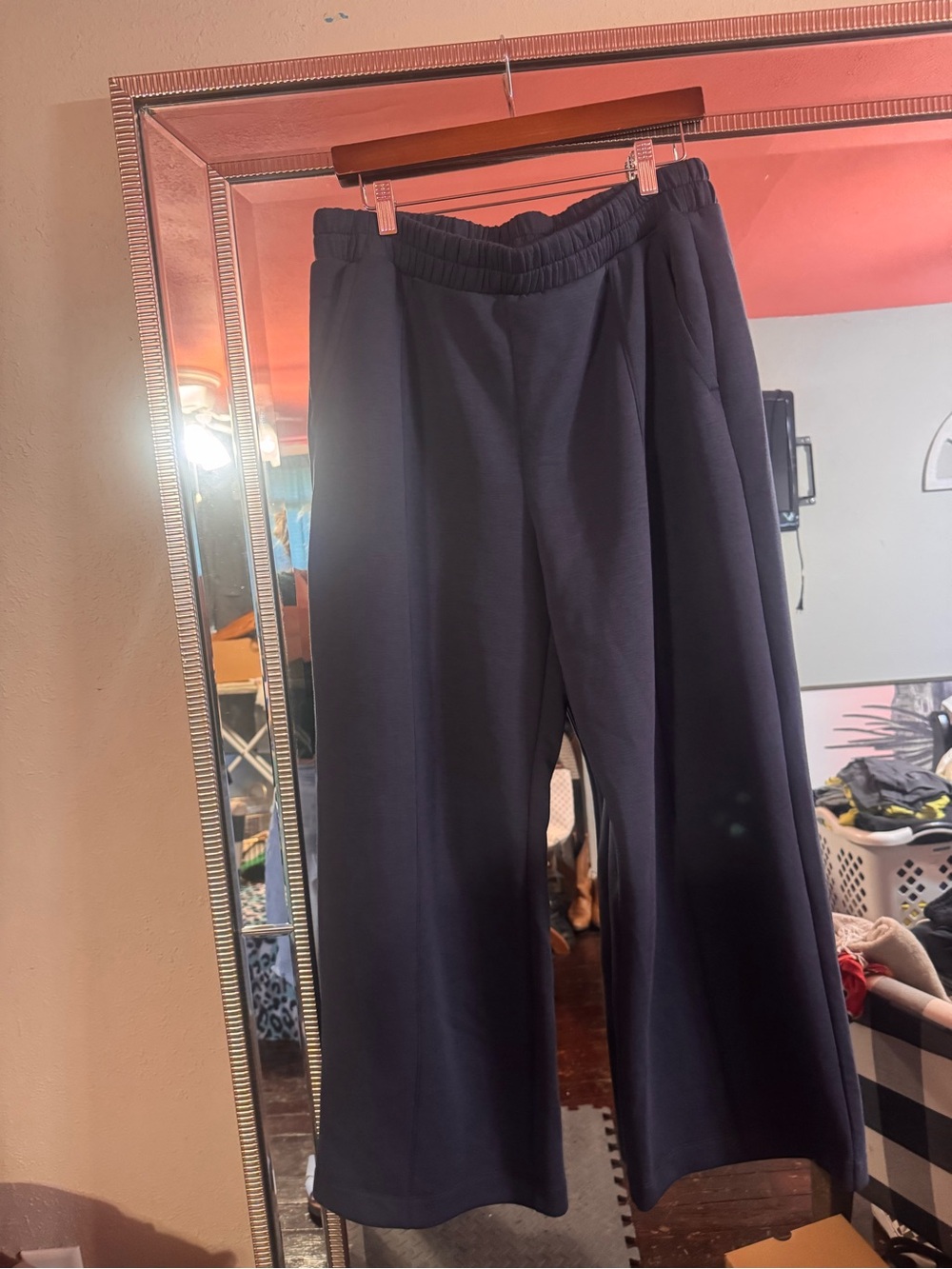 Old Navy Navy Wide-Leg Pull-On Pants